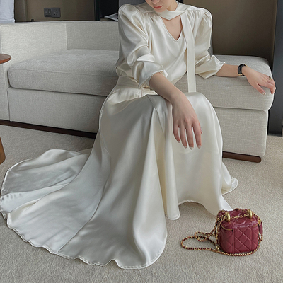 セットアップ ブラウス フレアスカート ロング丈 長袖 Vネック 上下セット 大人可愛い きれいめ シンプル 大人 上品 お洒落 大人女子 こなれ感 エレガント フォーマル とろみ感 二次会 20代 30代 40代 レディース 女性用 ママ OL 通勤 学生 デート お出かけ 女子会 休日