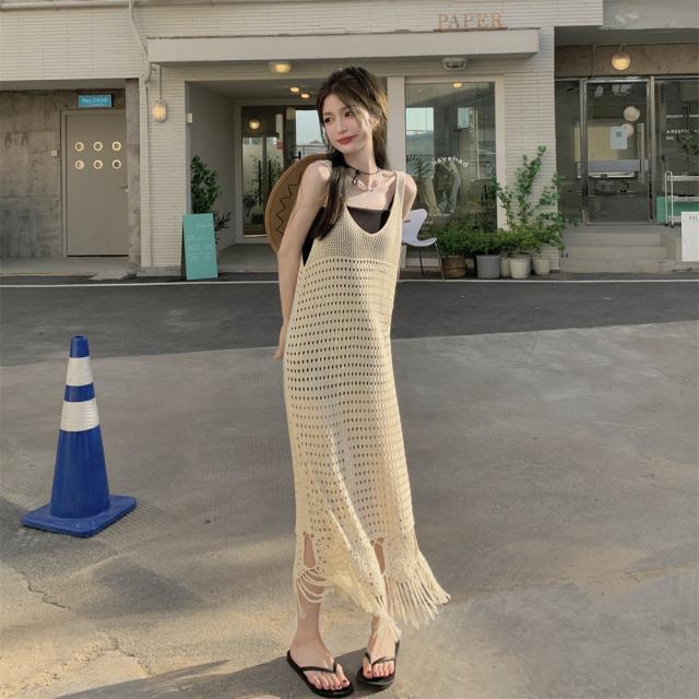 ノースリーブワンピ ワンピース レディース キャミソールワンピース キャミドレス インナー ルームウェア キャミソールドレス 裾フリンジ ノースリーブ 袖なし ロング丈 マキシ丈 大人可愛い きれいめ 上品 エレガント フォーマル ガーリー 春 夏 お出かけ パーティーの通販は