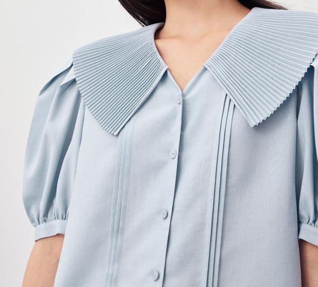 ブラウス 半袖 パフスリーブ 襟付き プリーツ 大人可愛い きれいめ シンプル 上品 おしゃれ ガーリー 無地 春 夏 OL デート お出かけ 休日 パーティー イベント 着回し ブルー クリーム ブラウス 半袖 パフスリーブ 襟付き プリーツ 大人可愛い きれいめ