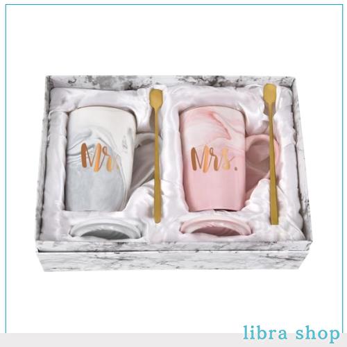 Livole 結婚祝い プレゼント マグカップ ペア 結婚記念日 ギフト 贈り物 夫婦 カップル 大きめ 蓋付き 陶器 おしゃれ 大容量 コーヒーカの通販は 4,657円