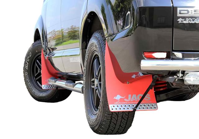 ジャオス(JAOS) JAOS マッドガードIII フロントセット レッド デリカ D:5 MUD GUARD3 RED FRONT DELICA D:5 07+ 【年式: 07.01-】 【適応