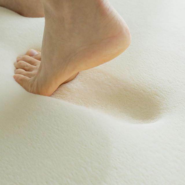 グラムスタイル ラグ ラグマット マット 低反発 撥水 洗える ペット対応 1.5畳 130x190cm スーパームートプラス ホットミルク アイボリー 8,096円