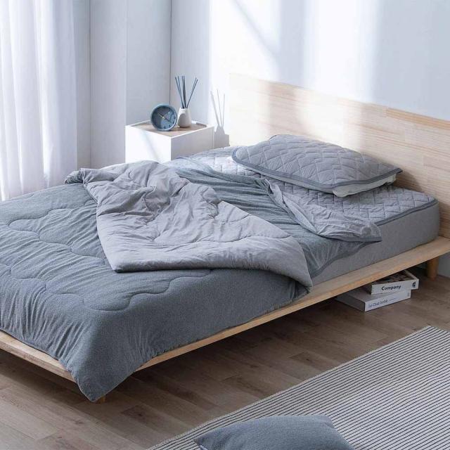 アイリスオーヤマ 寝汗さらっと強冷感敷きパッド ダブル Q-MAX0.552 長持ちするキルト加工 パッと置くだけ 抗菌防臭・丸洗いOK ウルトラの通販は 6,260円