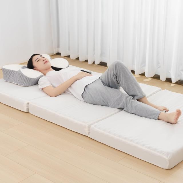 HOMFINE 高反発マットレス シングル 三つ折り 極厚10cm おりたたみマットレス 高反発 ベットマット 敷き布団 凹凸加工 体圧分散 程良い硬の通販は 7,678円