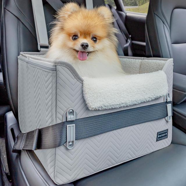 petsfit ペットドライブボックス ドライブシート カーシート ドライブベッド 犬 車用 ネコ ドライブケージ 飛び出し防止 シートベルト付 5,796円