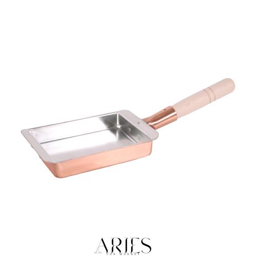 遠藤商事 TKG 卵焼きフライパン 12cm 銅の優秀な熱伝導で卵が均一に加熱されふっくら美味しく ガス火専用 幅×奥行×深さ(内寸mm)120×16