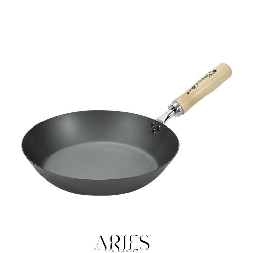 よこやま フライパン 26cm IH対応 鉄 窒化加工 燕人の匠[桜吟] ETT-700の通販は