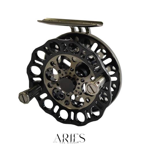 宇崎日新 インヴィクタ クロダイ RND-BG 85 ブラック/ガンメタリック