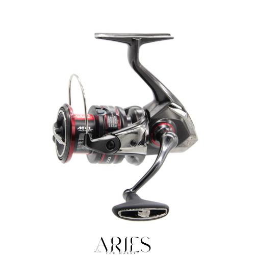 シマノ(SHIMANO) スピニングリール 20 ヴァンフォード C3000 バーサタイル 淡水からソルトまで シマノ(SHIMANO) スピニングリール 20 ヴァンフォード C3000