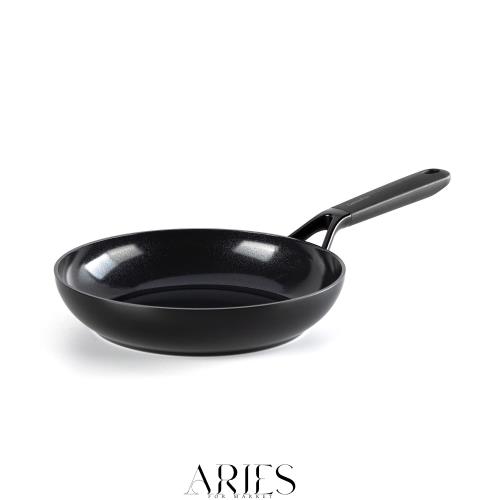 グリーンパン GREENPAN スマートシェイプ 有害物質を一切含まない砂由来ミネラル成分のセラミックコーティング フライパン 24cm IH ガス の通販は