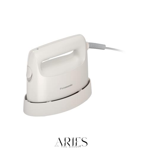 パナソニック 衣類スチーマー パワフルスチーム コンパクト 軽量 プレスもできる2WAY 脱臭 除菌 アイボリー NI-FS430-C