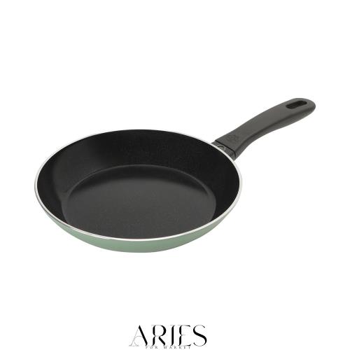 Ballarini バッラリーニ「 カプレラ フライパン 24cm ハーブグリーン イタリア製 」 IH対応 セラミック コーティング 【日本正規販売品】の通販は 5,474円