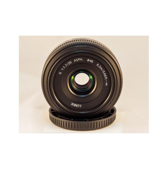 パナソニック 単焦点 広角パンケーキレンズ マイクロフォーサーズ用 ルミックス G 20mm/F1.7 ASPH. H-H020 パナソニック 単焦点 広角パンケーキレンズ マイクロフォーサーズ用