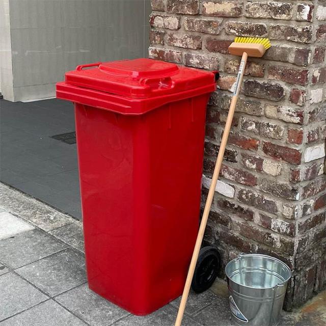 ダルトン(Dulton) プラスチック トラッシュカン 65L グリーン ゴミ箱のマスターピース ふた付き 大型 屋外 水抜き穴有り 高さ680mm 幅415