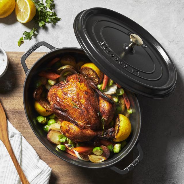 staub ストウブ 「 ピコ ココット オーバル ブラック 33cm 」 大きい 