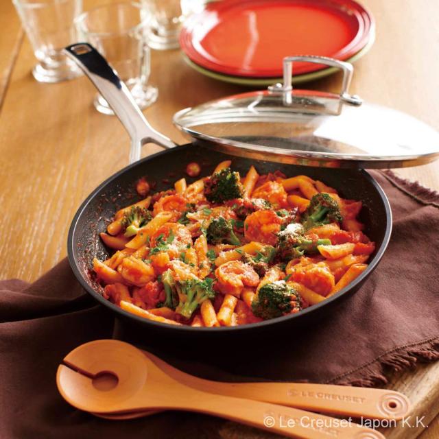 ル・クルーゼ(Le Creuset) TNS シャロー フライパン 28cm ガス IH オーブン 対応 シリコンハンドル【日本正規販売品】_3
