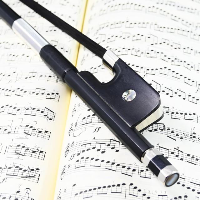 VINGOBOWコントラバスボウ ・フレンチ・スタイル カーボン弓 黒い毛 全