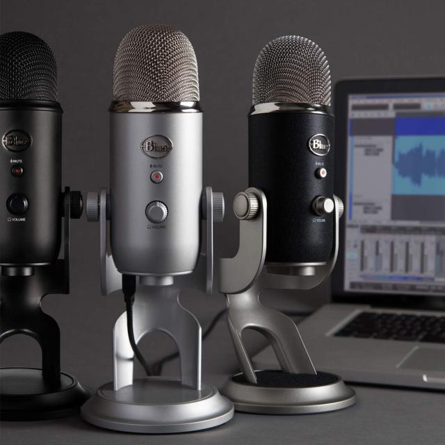 Logitech for Creators Blue Yeti USB Microphone - Whiteout by Blue