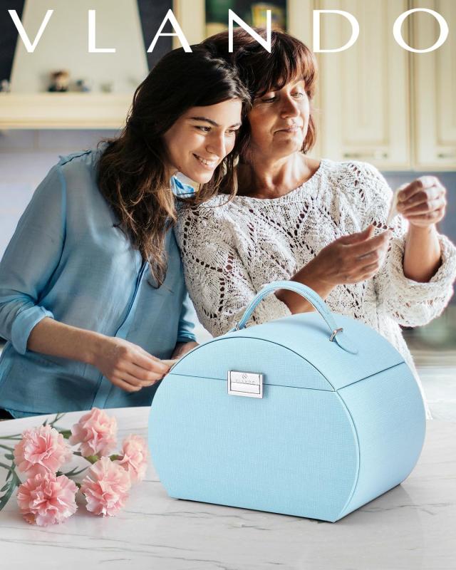 Vlando ジュエリーボックス 収納 アクセサリーケース 大容量の高級宝石箱 プレゼント メイクボックス ミラー 鏡付き ピアス ネックレス 指輪 リング ア並行輸入 Vlando 半円形 ジュエリーボックス 宝石箱 母の日スウィートな