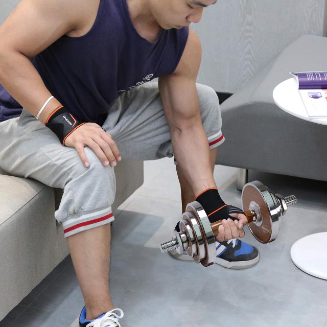PROIRON ダンベル 10kg 2個セット革新的なウォールナット・鋼製の20kg 可変 ダンベル アレー 二重アンチルーズロック保護 筋トレダンベル_7