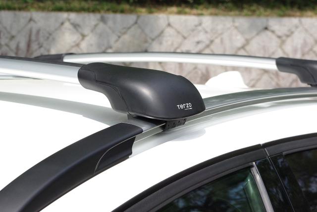 Terzo テルッツォ (by PIAA) ルーフキャリア ベースキャリア フット 4個入 ルーフレールタイプ ブラック エアロバー用 ロック付 EF103A