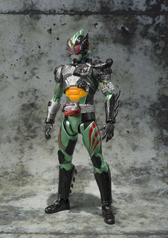 S.H.フィギュアーツ 仮面ライダーアマゾンズ ニューオメガ 約145mm ABS＆PVC製 塗装済み可動フィギュア_1