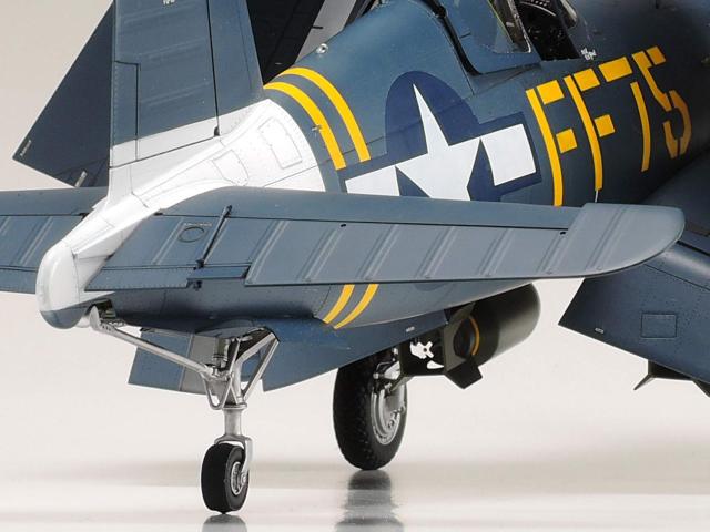 タミヤ 1/32 大気圏手工芸品続きもの No.27 亜米利加米国海軍 ヴォート F4U-1D コルセア プラモデル 60327