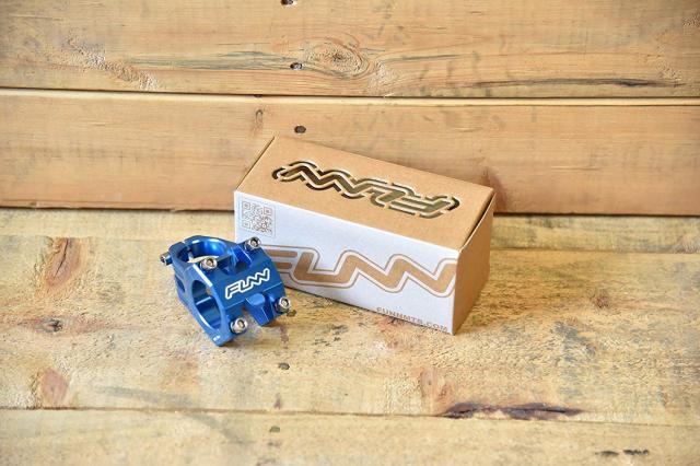 Funn(ファン) ファンドゥロ（Funnduro）ステム, クランプ直径：31.8mm、自転車、マウンテンバイク に適用、耐久、軽量（長さ：45mm, ブラ