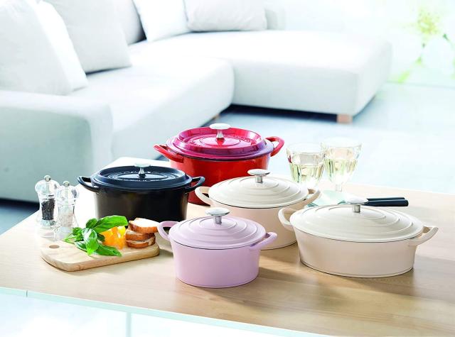 イシガキ 両手鍋 鉄鋳物 ボン・ボネール ココット ガス火 IH 兼用 レッド オーバル 17cm イシガキ産業 イシガキ 両手鍋 鉄鋳物 ボン・ボネール ココット ガス火