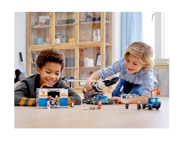 レゴ(LEGO) シティ 巨大ロケットの組み立て工場 60229 ブロック おもちゃ 男の子