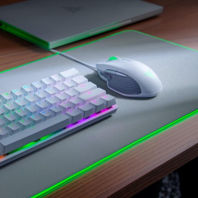Razer Goliathus エクステンデッドクロママーキュリー、マイクロテクスチャード布表面、すべての感度設定とセンサーに最適化、Razer Chro_5