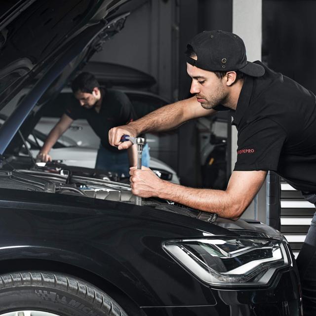 送料無料　新品　WORKPRO ガレージツールセット　バイク　自動車メンテナンス用119点組＆アルミボックス NEW 新品