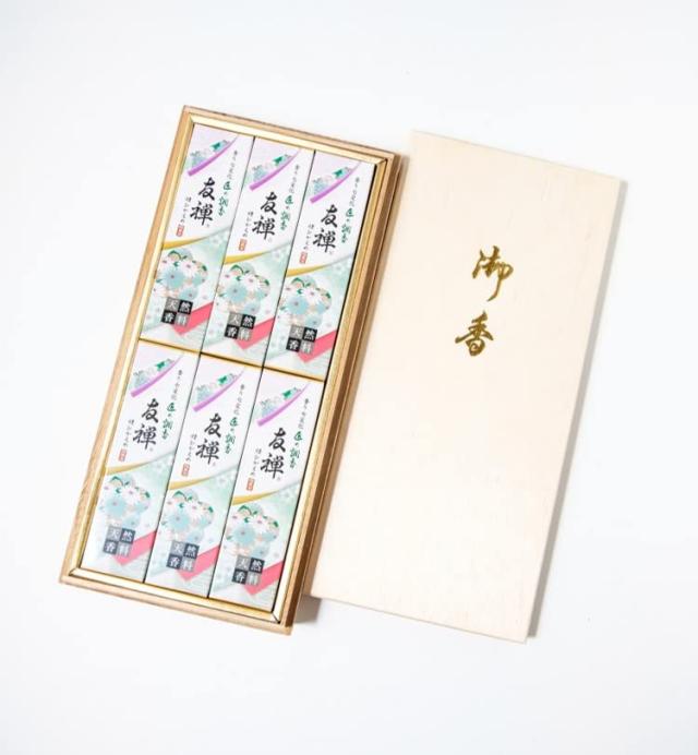 【 包装 蓮のし付き 】梅薫堂 匠の調香友禅6箱入【桐箱】/「甘く多彩に変化する香り、白檀基調のお線香。至高のひとときを贈る高級ギフト