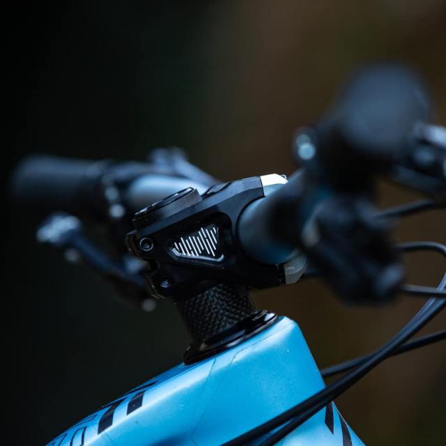Funn イコライザー 自転車ステム 10mmドロップまたはライズ 31.8mmバークランプ (長さ35mm、オレンジ)_5