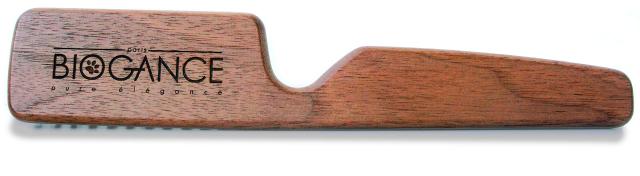 BIOGANCE マッサージブラシ 化粧箱入り 高級ナッツの木使用 イベント大