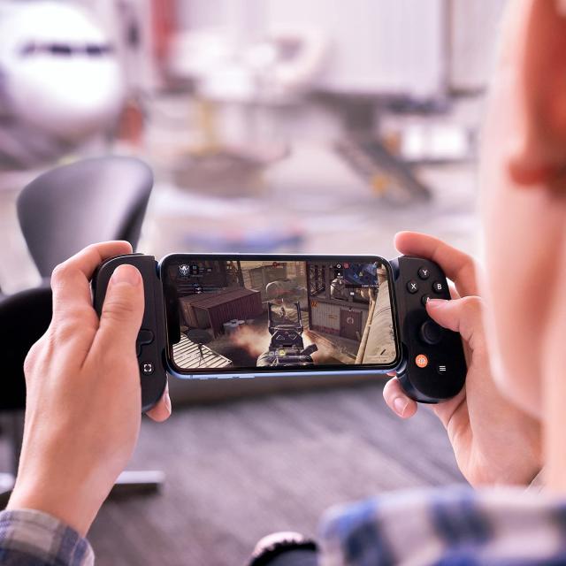BACKBONE One モバイルゲームコントローラー for iPhone