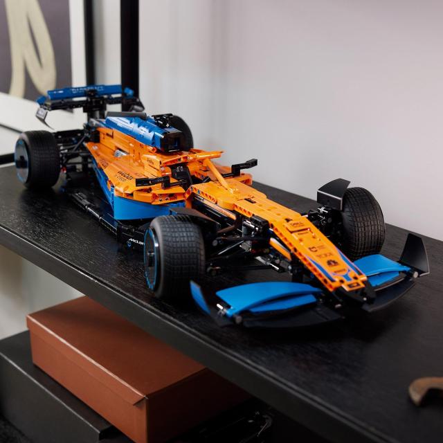 レゴ(LEGO) テクニック マクラーレン フォーミュラ1 レースカー 42141 おもちゃ ブロック プレゼント 車 くるま STEM 知育 男の子 大人_3