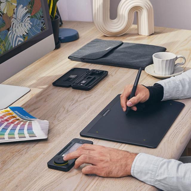 XENCELABS ペンタブレット Medium クイッキーズリモート付き 板タブ ペンタブ 描画面のアスペクト比16:9 超薄型8mm 8192筆圧レベル ±60_4