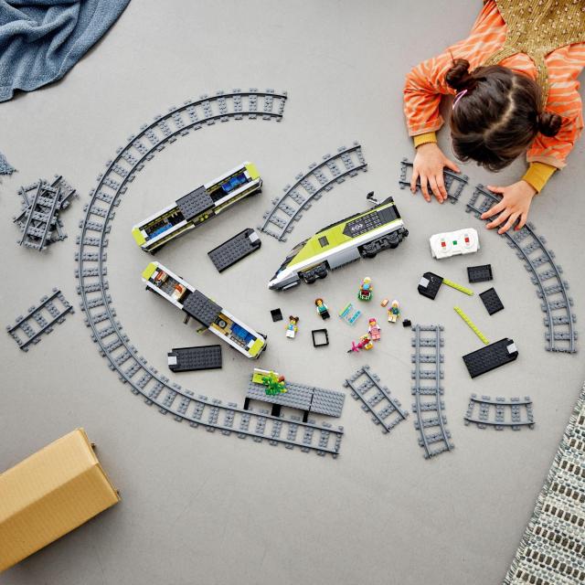 レゴ(LEGO) シティ シティ急行 おもちゃ 玩具 誕生日 プレゼント ブロック 男の子 女の子 子供 7歳 8歳 9歳 小学生 街づくり 電車 乗り物_6