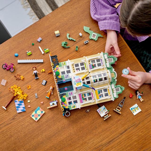 レゴ(LEGO) フレンズ エマのアートスクール 41711 おもちゃ ブロック プレゼント アート 絵画 ごっこ遊び 女の子 8歳以上_6