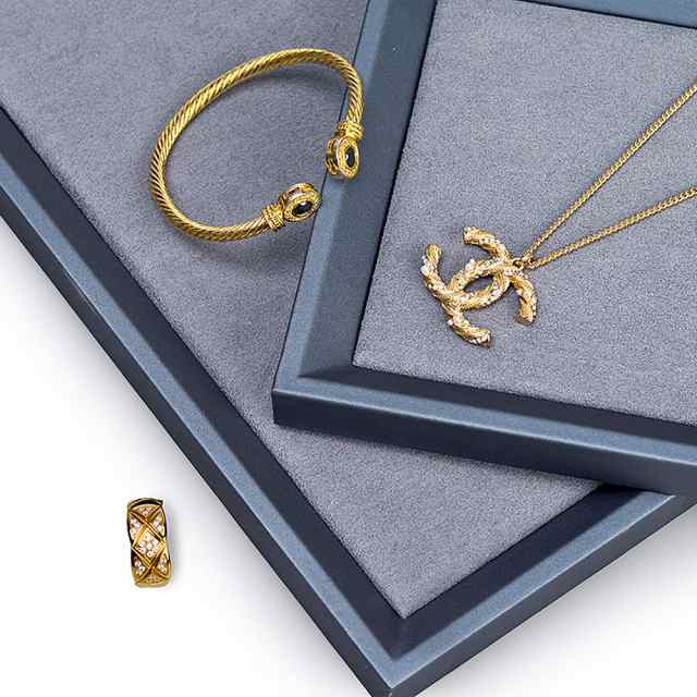 Woodten ジュエリートレイ ジュエリーディスプレイトレイ レザージュエリートレイアクセサリートレイ レザーフラットジュエリートレイ レの通販は