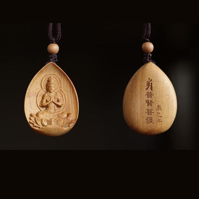 仏像【普賢菩薩】 ペンダント ネックレス 木彫り オーストラリア 白檀