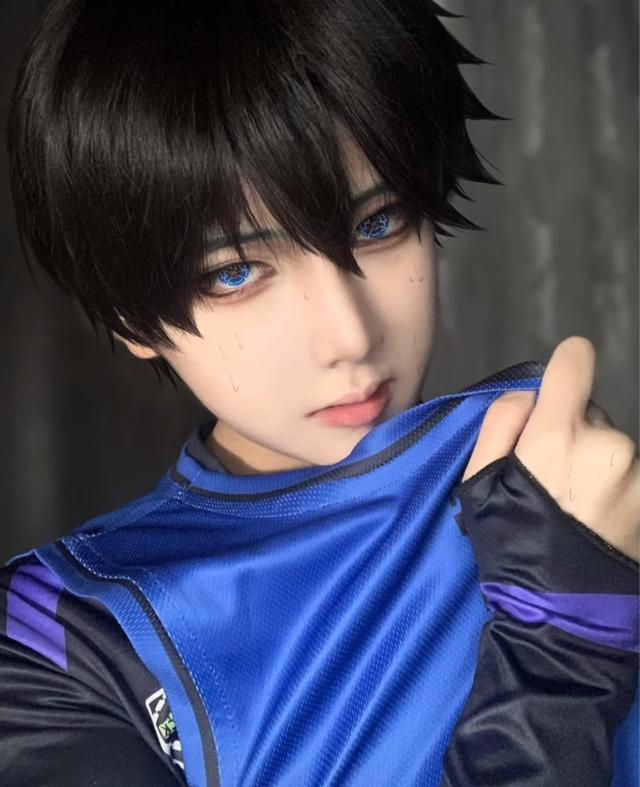 NOKIJP] ブルーロック コスプレ 潔 世一 コスプレ衣装 ウィッグ付き 潔
