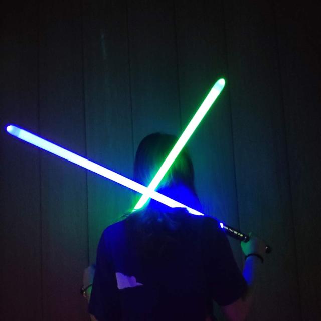 YDD ライトセイバー フルカラー16色切り替え 金属アルミニウム柄、 ゴースト プレミアム フォース FX ブラックシリーズ ライトセイバー 3
