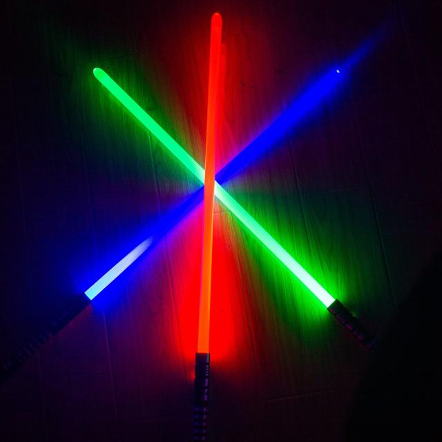 YDD ライトセイバー フルカラー16色切り替え 金属アルミニウム柄、 ゴースト プレミアム フォース FX ブラックシリーズ ライトセイバー 3