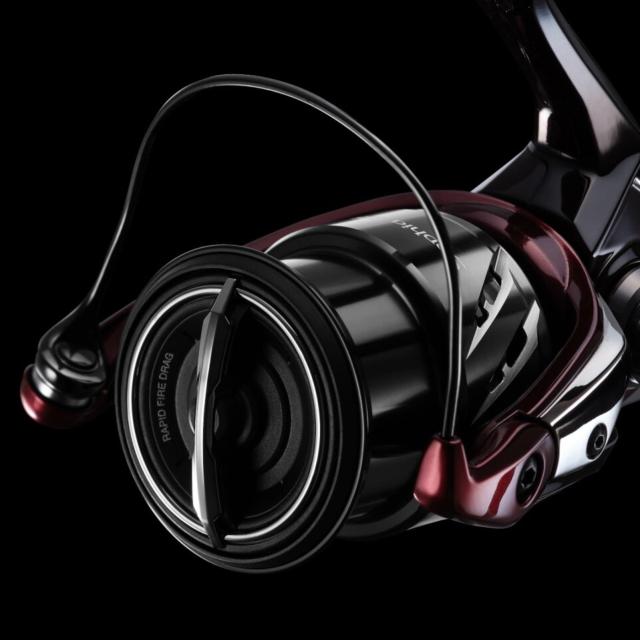 シマノ(SHIMANO) リール エギング 15 セフィアSS C3000S 美品○シマノ