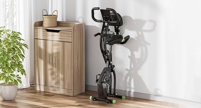 フィットネスバイク 静音 スピンバイク 家庭用 心拍数計測 無段階負荷調節 緊急停止ブレーキ サイクリングマシン 室内自転車トレーニング ルームバイク トレーニ フィットネスバイク 静音 エアロバイク 家庭用 折りたたみ 小型心拍数