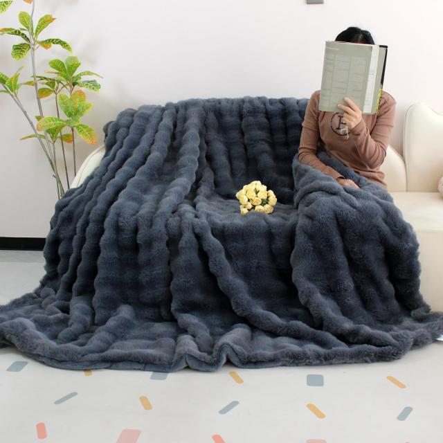 ラグジュアリーウォームブランケット カジュアル毛布 高級ソファ毛布 寝室用 ソファー用 フェイクラビットファー ショート起毛 軽贅沢 毛布 ラグジュアリーウォームブランケット カジュアル毛布 高級ソファ毛布