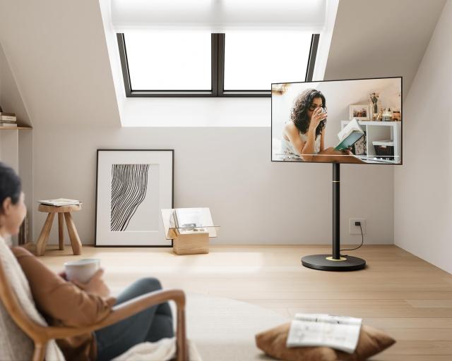 FITUEYES DESIGN テレビスタンド キャスター付き 32〜65Vインチ対応 リビングルーム 自立式 移動式 シンプル スマート スリム ブラック_5