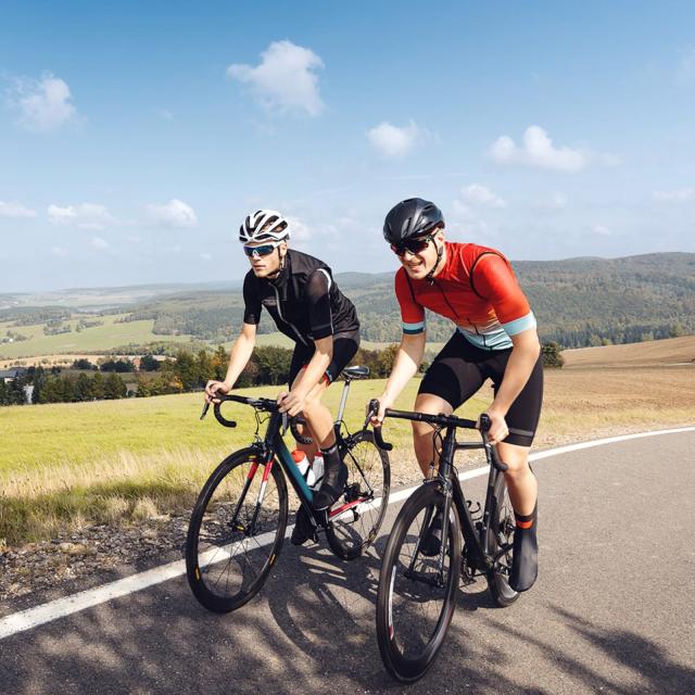 2本セット,700 23c タイヤ 軽量 穿刺防止,700x23c 23-622 自転車タイヤ+ チューブ 仏式バルブ60mm +リムテープ+タイヤレバー,タイヤ 700 2本セット,700 23c タイヤ,700x23c 23-622 自転車タイヤ+ チューブ
